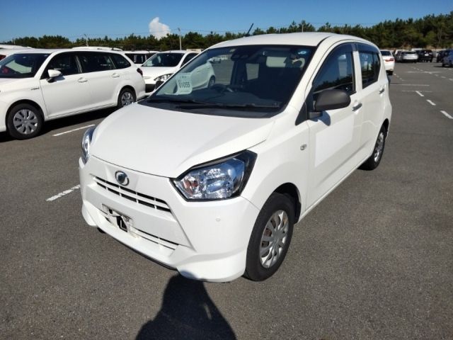 1055 Daihatsu Mira e s LA350S 2018 г. (LUM Fukuoka Nyusatsu)